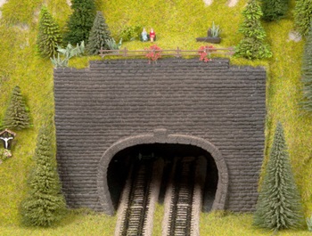 Portal de túnel para dos vías. Medida 14x10.5cm.
