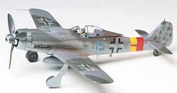 Focke Wulf Fw190 D9. Escala 1/48.