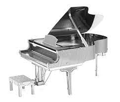 Piano, kit en metal.