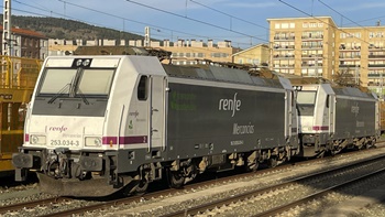 Locomotora 253 RENFE Mercancías AC.