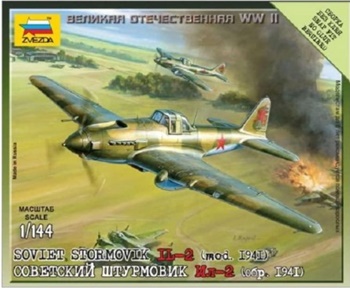 Soviet Stormovik IL-2 (MOD. 1941), escala 1/144.