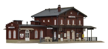 Estación Altenburg. Medida 35.5x17.5x13.5cm.