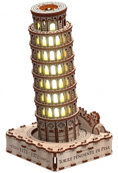 Torre de Pisa con luz.