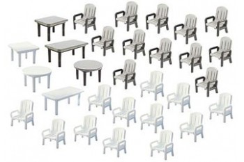 6 Mesas y 24 sillas.