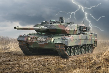 Leopard 2A6, kit plástico escala 1/35.