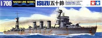 ISUZU Japanese light cruiser, escala 1/700.