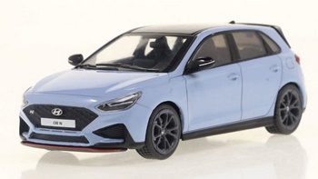 Hyundai i30 azul 2022.
