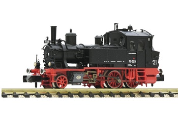 Locomotora de vapor BR70 DB, época III.