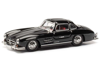 MB 300SL color negro.