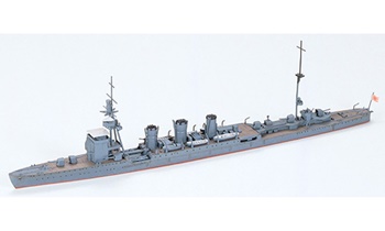 Japanese light cruiser KISO, escala 1/700.