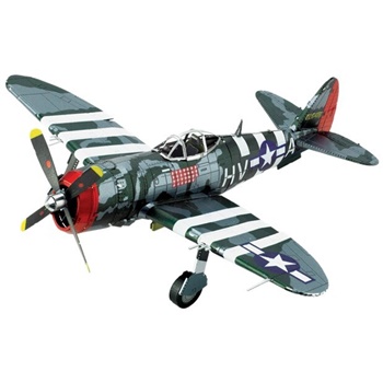 Metal Earth: P-47 Thunderbolt.