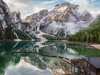 Lago de Braies, 1530 piezas.