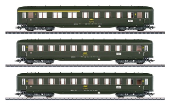 Set de tres coches pasajeros SNCF , época IV.