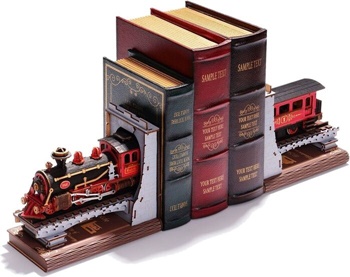 BOOK NOOK Century train.