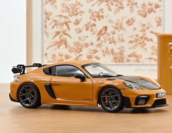 Porsche Cayman GT4 RS 2023.