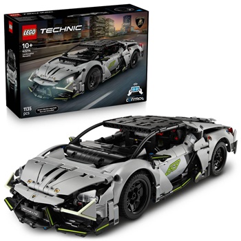 TECHNIC Lamborghini Revuelto.