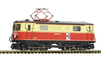 Locomotora eléctrica 1099.001-8 de la OBB, época V.