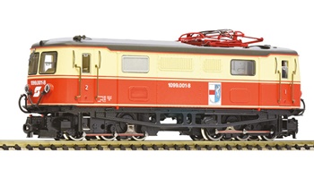 Locomotora eléctrica 1099.001-8 de la OBB, época V.