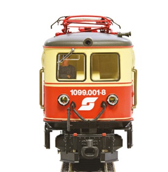 Locomotora eléctrica 1099.001-8 de la OBB, época V.