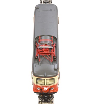 Locomotora eléctrica 1099.001-8 de la OBB, época V.