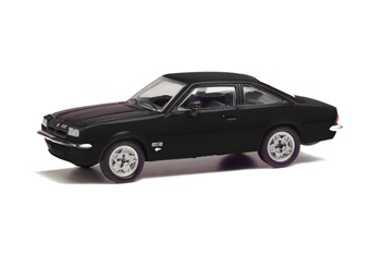 Opel Manta B color negro.