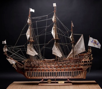 Barco Premium Soleil Royal.