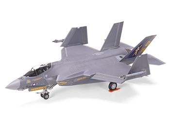 Lockheed Martin F-35C LIGHTNING II, escala 1/72.