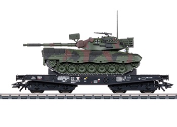 Vagón plataforma tipo Rimmps con tanque.