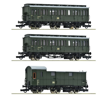 Set de dos coches pasajeros y un furgón de equipajes de la DR.