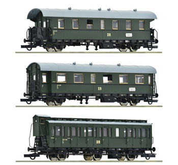 Set de tres coches pasajeros de la DR.