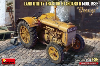 Land utility tractor standard mod. 1939 Orange.