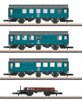 Set de coches pasajeros y furgón de la DB.