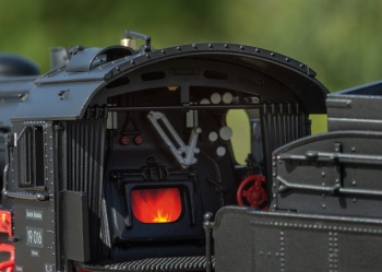 Locomotora de vapoe clase 19.0 Saxon Pride, época III.