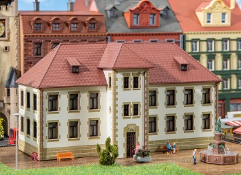 Tribunal de instancia.