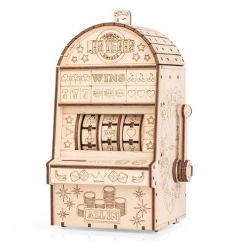 Hucha tragaperras, 179 piezas.