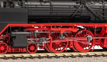 Locomotora de vapor BR62 DR, época III.