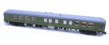 Coche restaurante color verde UIC, época IV.