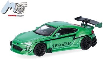 Toyota GT86 color verde.