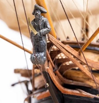 Barco Royal Fortune.