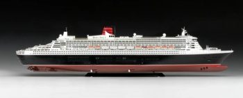 Queen Mary 2. Kit de plásticoescala 1/400.