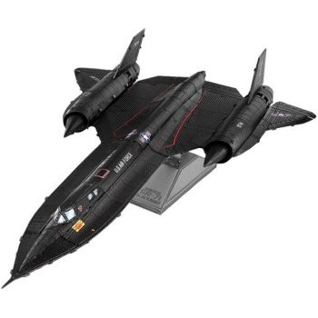 Metal Earth Lockheed SR-71 BLACKBIRD.