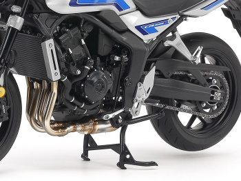 Honda CB1000F.