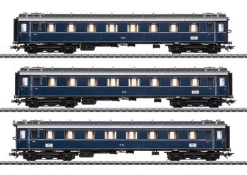 Set de tres coches pasajeros Dom Pfeil, época III. SET EXCLUSIVO MARKL