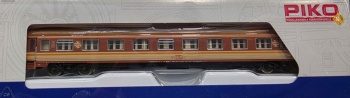 Coche pasajeros 10000 RENFE época IV.