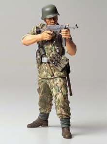 WWII German elite infantryman, escala 1/16.