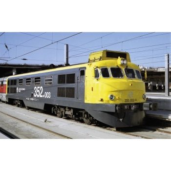 Locomotora diésel RENFE 352-003 Virgen del Perpetuo Socorro, color gri