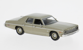 Dodge Monaco color dorado.