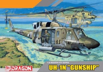 UH-1N Gunship. Kit de plástico escala 1/35.