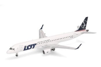 LOT Polish Airlines Embraer E195 SP-LNQ.