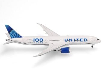 United Airlines Boeing 787-9.